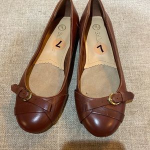 Bella-Vita Tyra Ballet Flat Brown Sz 8WW